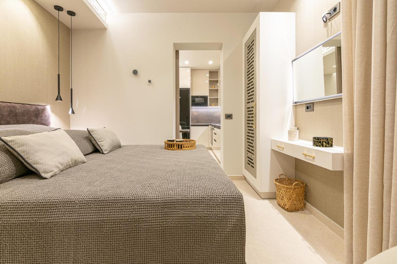 Vedi Town Luxury Apartment Zakynthos stad Exteriör bild