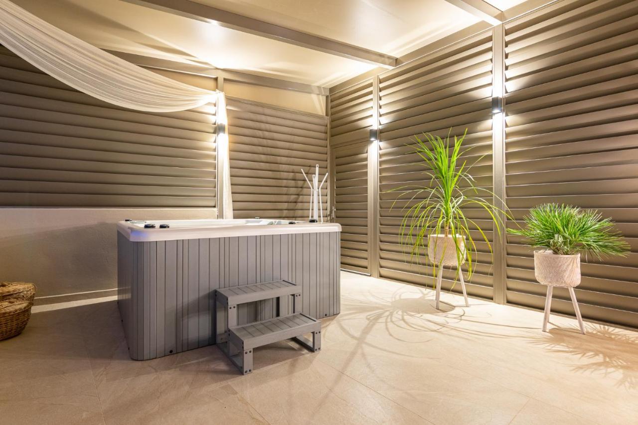 Vedi Town Luxury Apartment Zakynthos stad Exteriör bild