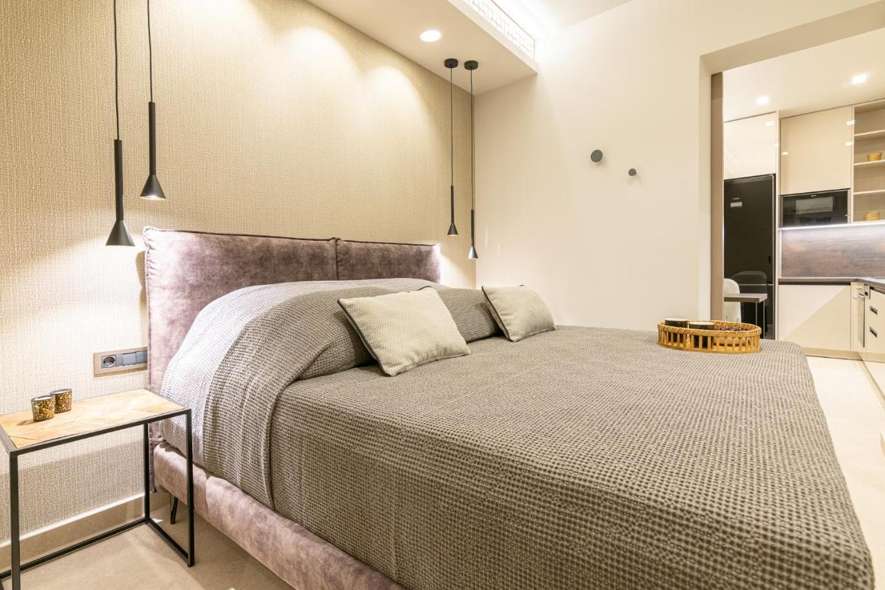 Vedi Town Luxury Apartment Zakynthos stad Exteriör bild