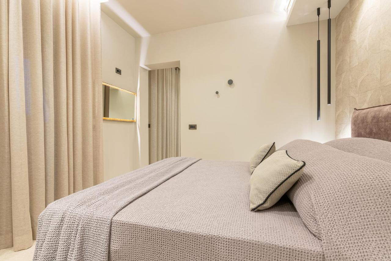 Vedi Town Luxury Apartment Zakynthos stad Exteriör bild